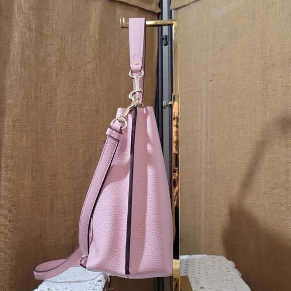 Coach CF433  Mollie Bucket W/Signature Canvas Interion In Pink Crossbody Handbag - Picture 4 of 13